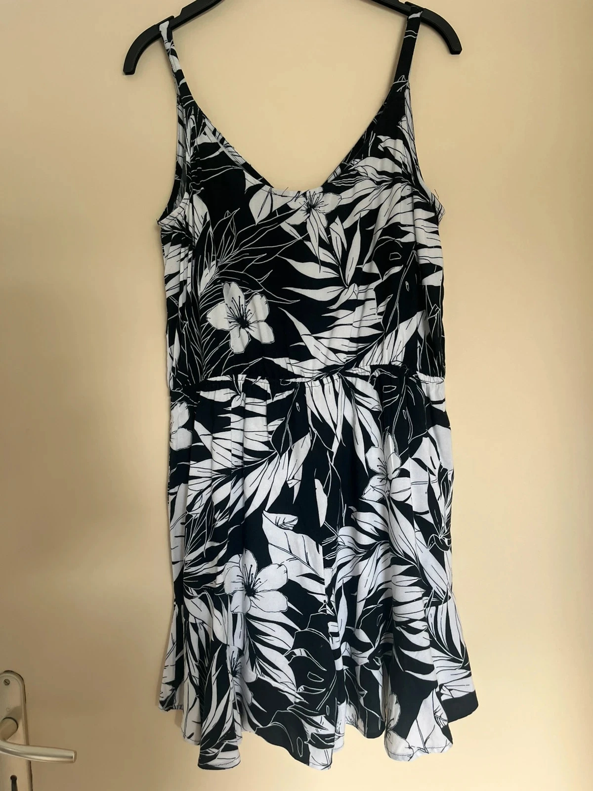 Shorts combinados Tally Weijl com efeito de vestido, tamanho M – photo 2
